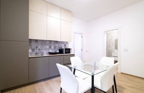 Bolognina Apartment | Due Agosto Apartment, comfy, modern and central