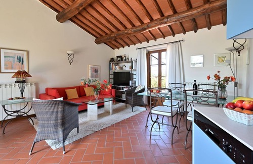 Gaiole in Chianti Apartment | Due Leoni, Montebuoni, Gaiole in Chianti, Siena and Chianti