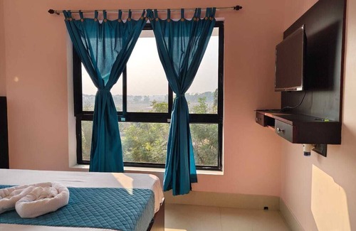 Bolpur Hotel | Dui Kanya Henshel Ghar
