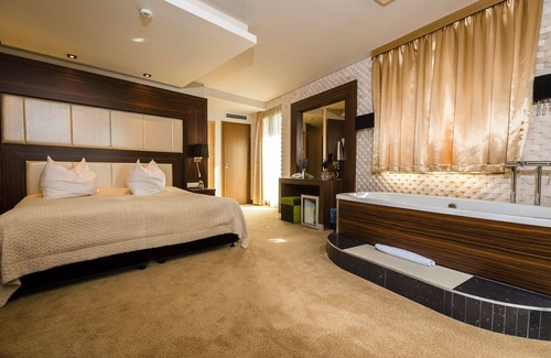 Gubacs Hotel | Duna Garden Hotel
