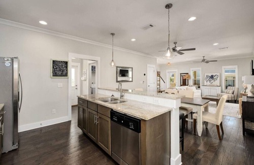 Dune Allen Beach House | Dune Allen Coastal Charm – 3BR Home Walk to Beach & Pool Sleeps 6
