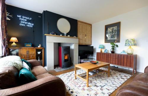 Peak District House | DUNELM COTTAGE - Three Bed Cottage in the heart of the Peak District