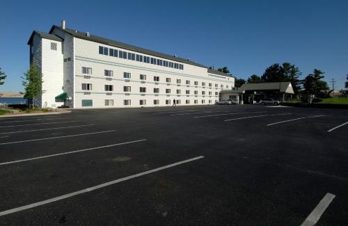Silver Lake Hotel | Dunes Waterfront Resort