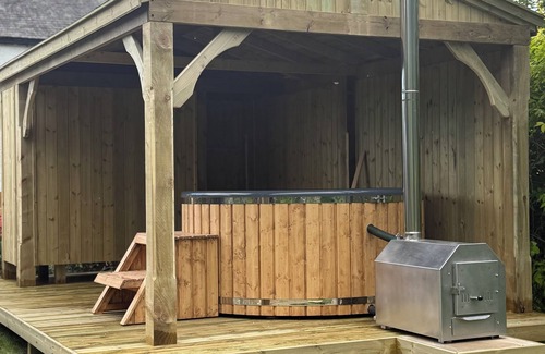 Pooley Bridge Cottage | Dunmallet Cottage - Hot Tub, River, Centre of Pooley Bridge