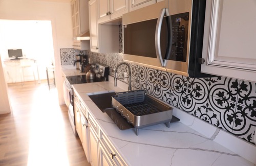 Logan Circle Hostel | Duo Housing Hostel