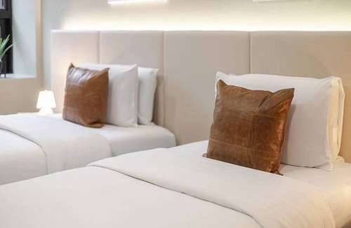 Gay Village Hotel | Duo Rest – MTL Village Vibe