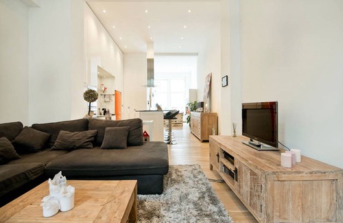 South Antwerp Apartment | Duplex 160m² with sauna & piano