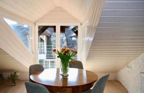 La Neuveville Apartment | Duplex Allegro