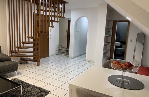 Ruhrallee Ost Apartment | Duplex Apartment City South