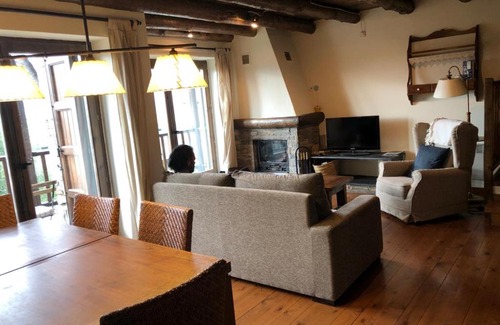 Bolvir Apartment | Duplex Bolvir con piscina y excelentes vistas
