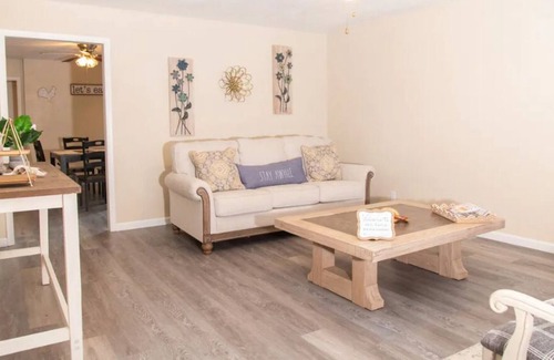 Dodge City House | Duplex Centrally located self check-in, wifi, attached Garage