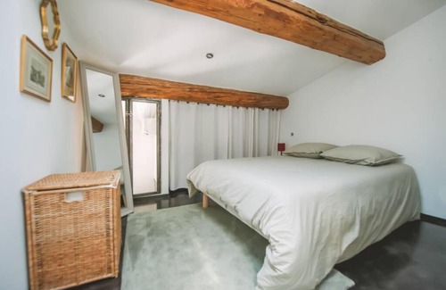 Avignon City Centre Apartment | Duplex climatisé centre ancien 7min à pied du palais 6 couchages