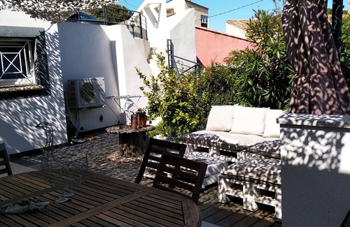 La Couronne House | DUPLEX close to the beach, large terrace and 2 secure parking