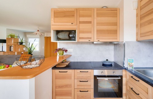 Guilvinec Apartment | Duplex for 4 near port - 500m from the beach