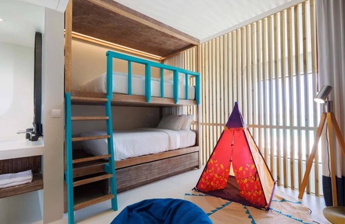 Farukolhufushi Island Hotel | Duplex in Hard Rock Maldives, Silver Family Suite, Direct Beach Access