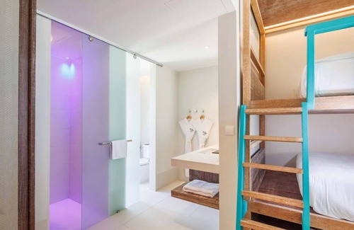 Farukolhufushi Island Hotel | Duplex in Hard Rock Maldives, Silver Family Suite, Direct Beach Access