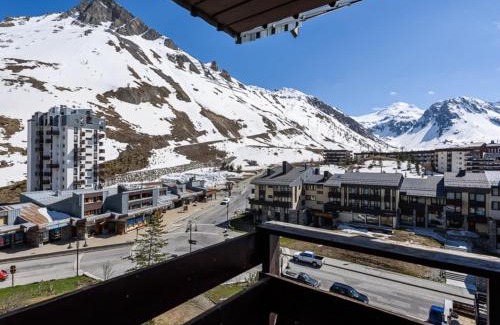 Le Lavachet Apartment | Duplex rénové, skis aux pieds, balcon, proche commerces, 8 pers, animaux acceptés - FR-1-502-466