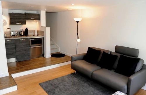 Cognac House | Duplex-Superior-Ensuite with Shower-Park view-Clévacances