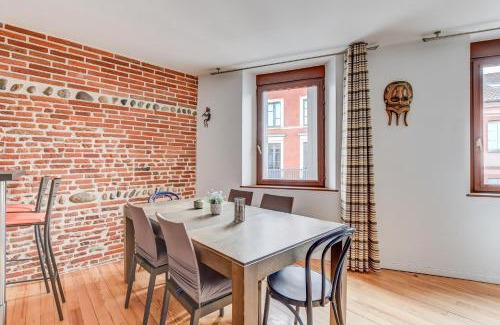 Saint-Cyprien Apartment | Duplex Tolosa - Pont-Neuf, Dôme de la Grave, 2 BDRs 85m2, AC, Free private car park - T3 85m2 avec clim, parking privé gratuit