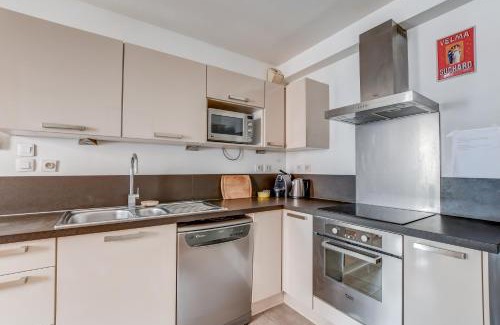 Saint-Cyprien Apartment | Duplex Tolosa - Pont-Neuf, Dôme de la Grave, 2 BDRs 85m2, AC, Free private car park - T3 85m2 avec clim, parking privé gratuit