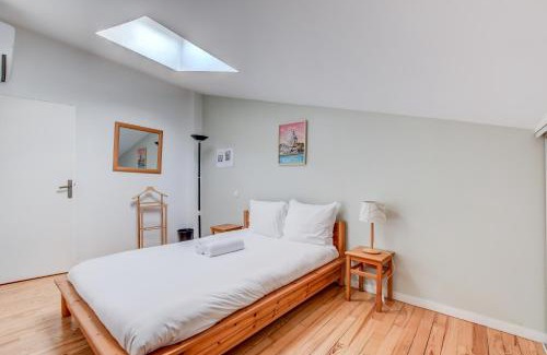 Saint-Cyprien Apartment | Duplex Tolosa - Pont-Neuf, Dôme de la Grave, 2 BDRs 85m2, AC, Free private car park - T3 85m2 avec clim, parking privé gratuit