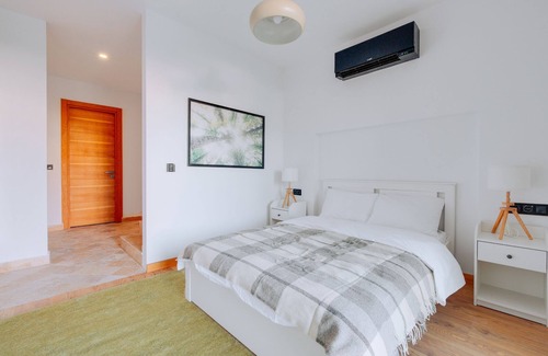 Alacati Apartment | Duplex Villa w Balcony 5 min to Beach in Alacati