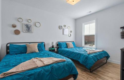 Mosby Apartment | Duplex with Balcony and Spacious Dog-Friendly Oasis!