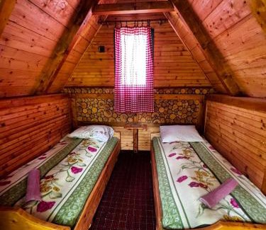 Virak Ski Chalet | Durmitorske kolibe