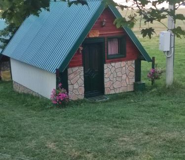 Virak Ski Chalet | Durmitorske kolibe