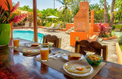 Lagos de El Coyol Bed & Breakfast | Dushi Vida Country Inn