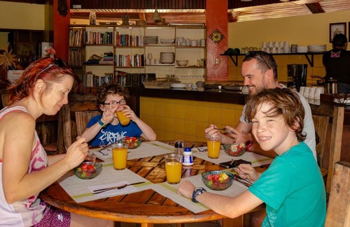 Lagos de El Coyol Bed & Breakfast | Dushi Vida Country Inn