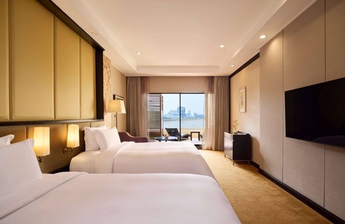 Pattaya Bay Hotel | Dusit Thani Pattaya