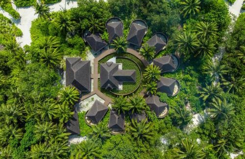 Farukolhufushi Island Resort | dusitD2 Feydhoo Maldives - All Inclusive Resort - with Free Transfers