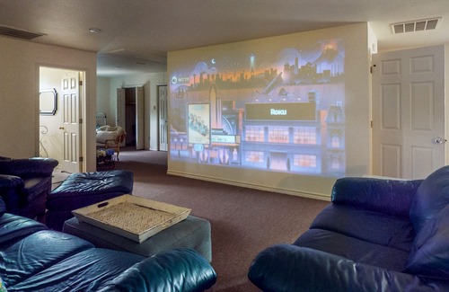 Leon Junction House | Dutch Colonial Countryside Home on 45-Acre Lot - Theater Room, Poker & Bar