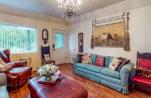 Leon Junction House | Dutch Colonial Countryside Home on 45-Acre Lot - Theater Room, Poker & Bar