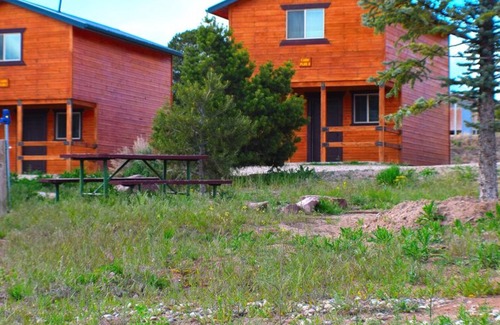 Dutch John Cabin | Dutch John Resort