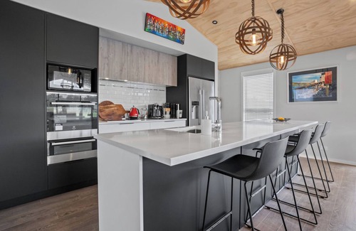 Duvauchelle House | Duvauchelle Daydreamer - Duvauchelle Holiday Home