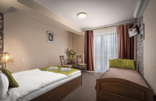 Solec-Zdroj Resort | Dwór Dziekanów