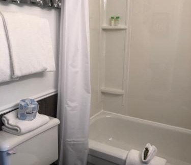 Dwight Hotel | Dwight Village Motel