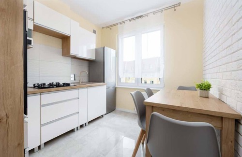 West Pomeranian Voivodeship Apartment | Dworcowa 2 | Bright Apartment | 600 m to the Beach