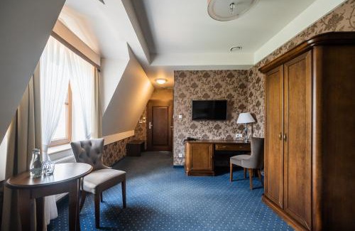 Renska Wies Resort | Dworek Komorno
