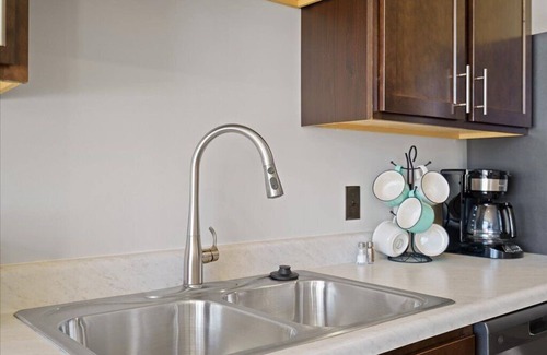 Dyersville Condo | Dyersville Dream Condo #200