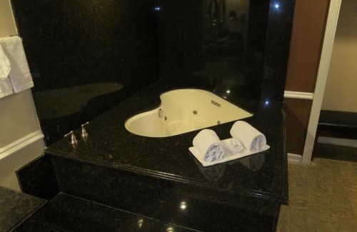 Riverside Hotel | Dynasty Suites Hotel