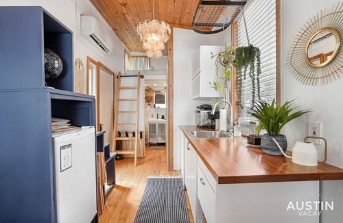 Blackshear-Prospect Hill Apartment | E 10th St #B xxxxxxx