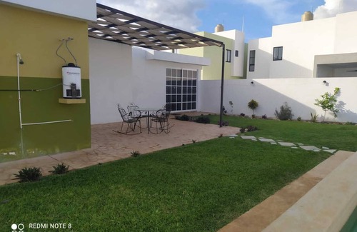 Merida House | Each Ya'ax with Pool