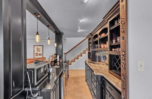 Cecil Apartment | Eagle Crest; Monthly discount for Travelers!