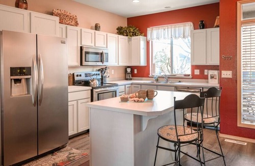 Redmond House | Eagle Crest: Resort Amenities-Spa-9th Hole-Views!