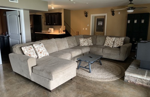 Langston House | Eagle Lodge - Vacation Home on Lake Guntersville