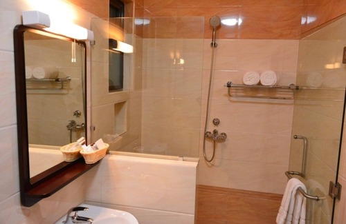 Nakuru Hotel | Eagle Palace Hotel