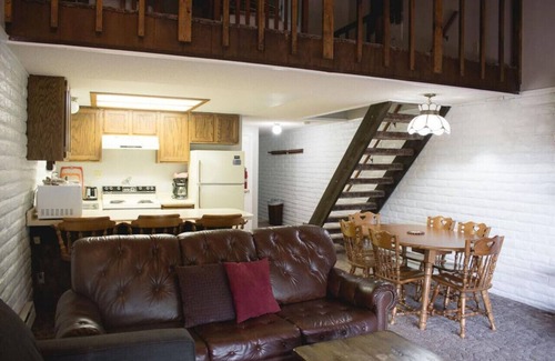 Beaver Condo | Eagle Point Ski Resort Nº15 Snowflake Condos